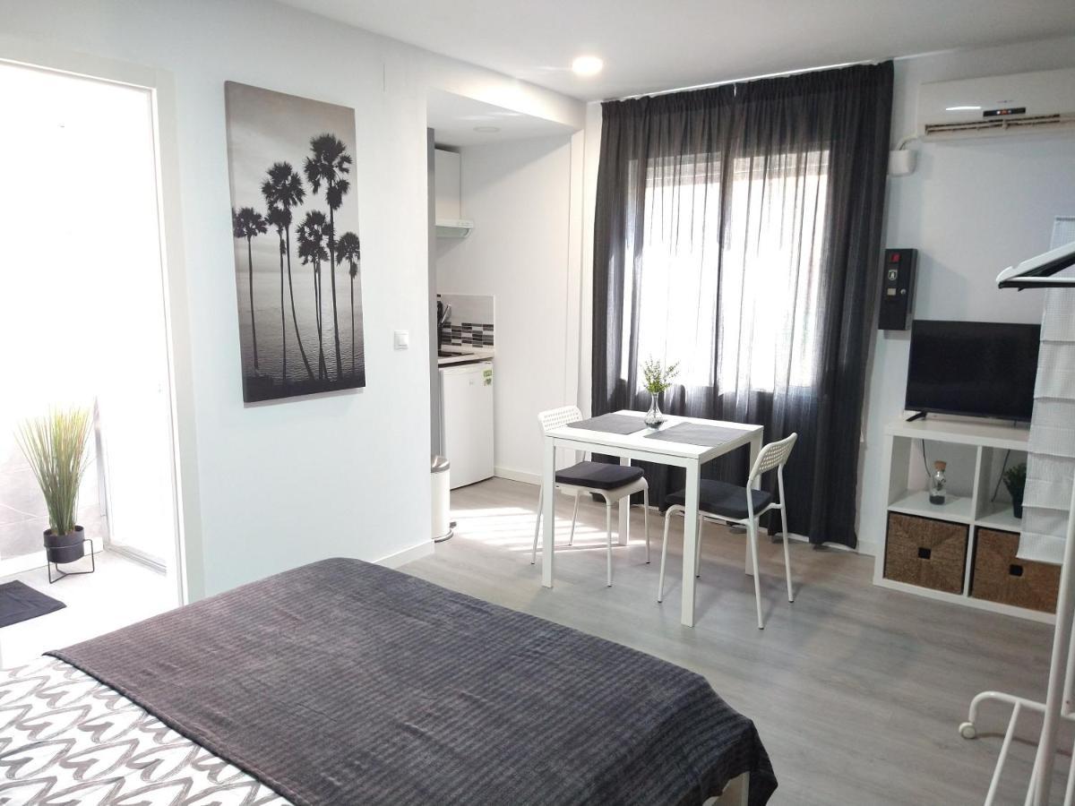 Comfort & Beauty Studio 托雷莫利诺斯 外观 照片